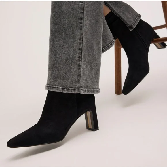 🌻NEW w/tag Sam Edelman Saige Black Suede Ankle Bootie Pointed Toe Heel Size 7.5 - Picture 1 of 11